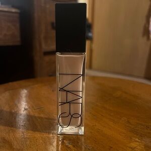 NARS Radiant Foundation - OSLO